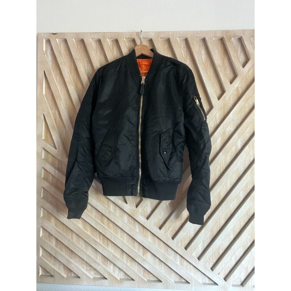 Alpha Industries Bomber in Black